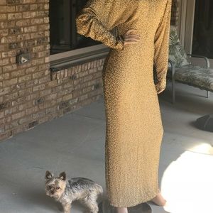 Fab size 6to 8 worn a few hours like new for tall